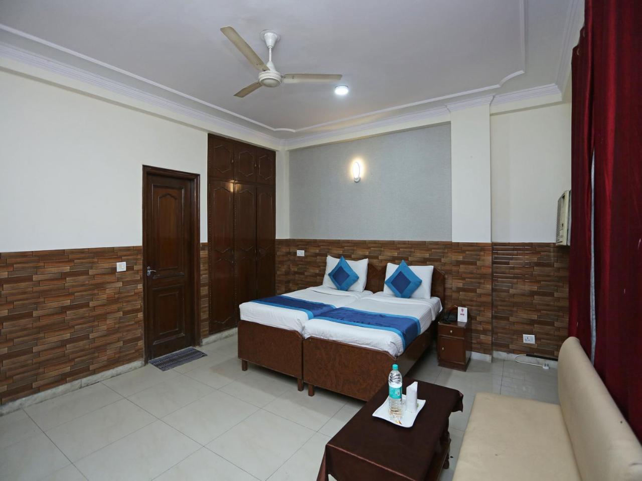 Oyo 472 Hotel Sareen Nové Dillí Exteriér fotografie