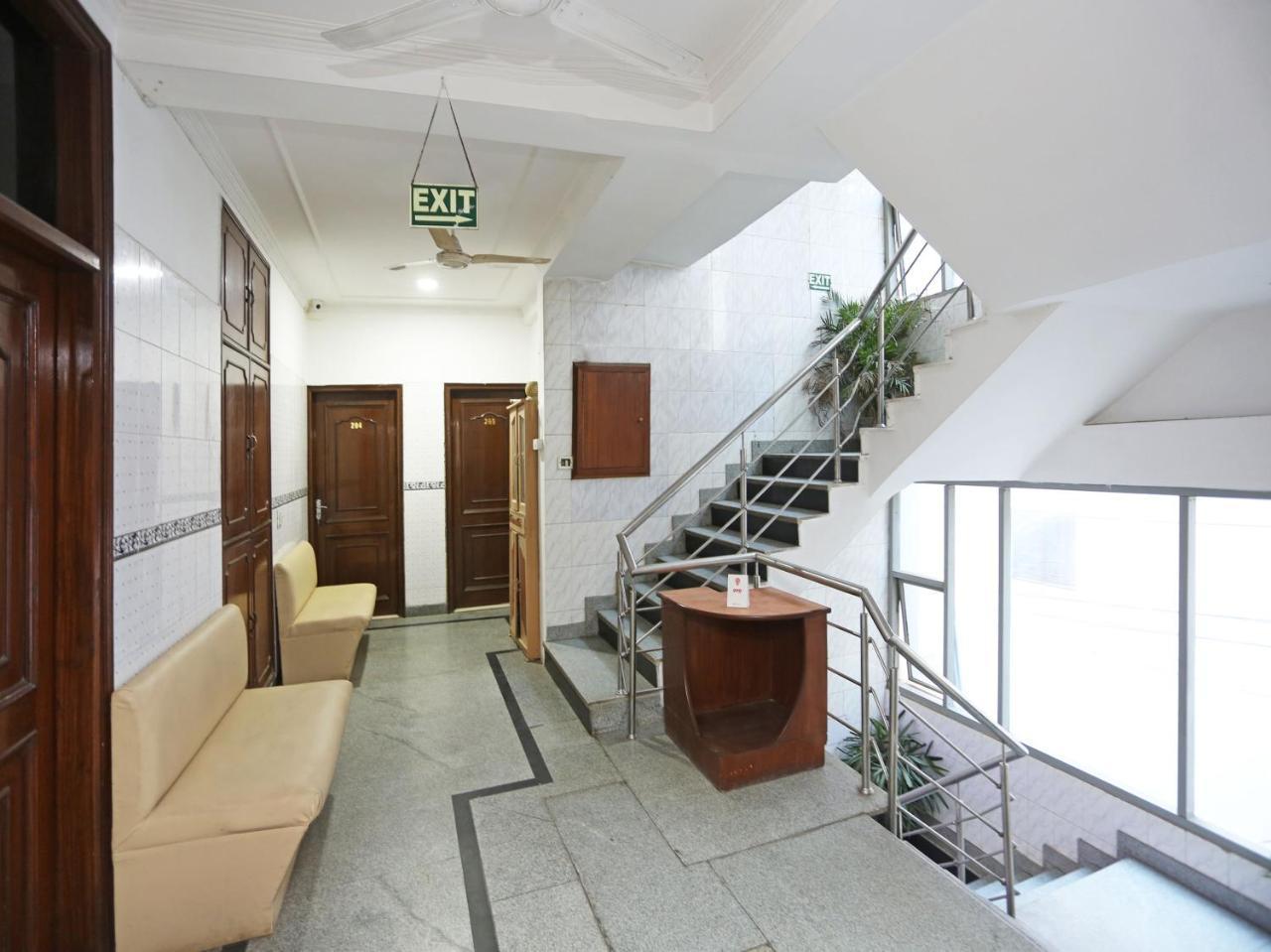 Oyo 472 Hotel Sareen Nové Dillí Exteriér fotografie